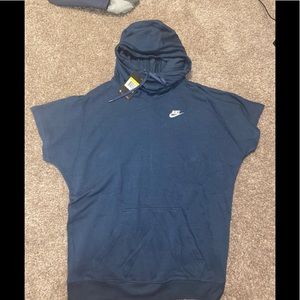Nike sweater new w tag